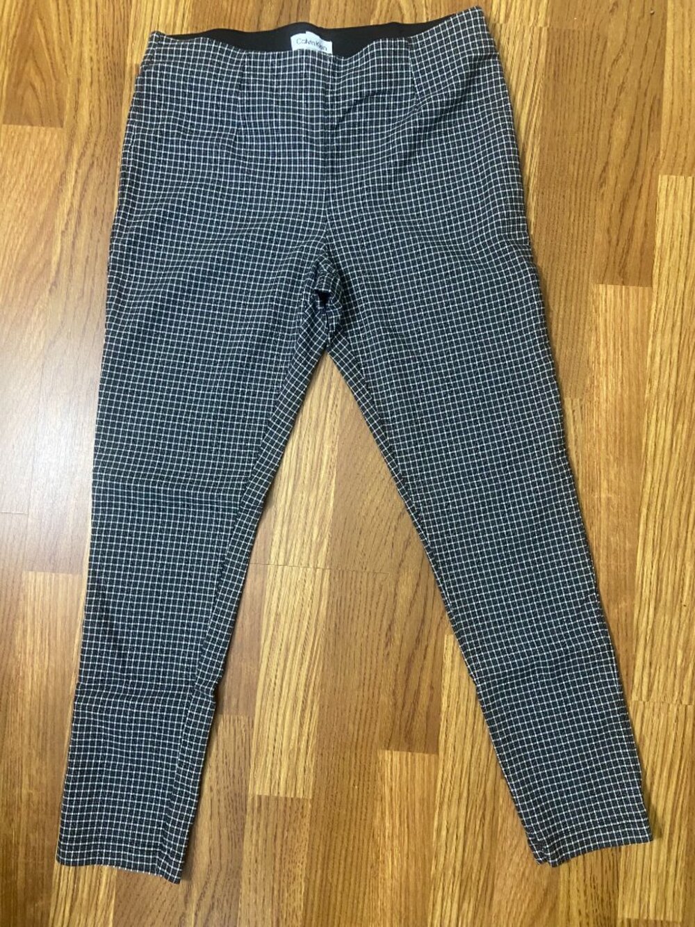 Calvin Klein black and white checkered ankle pants.  Size 10